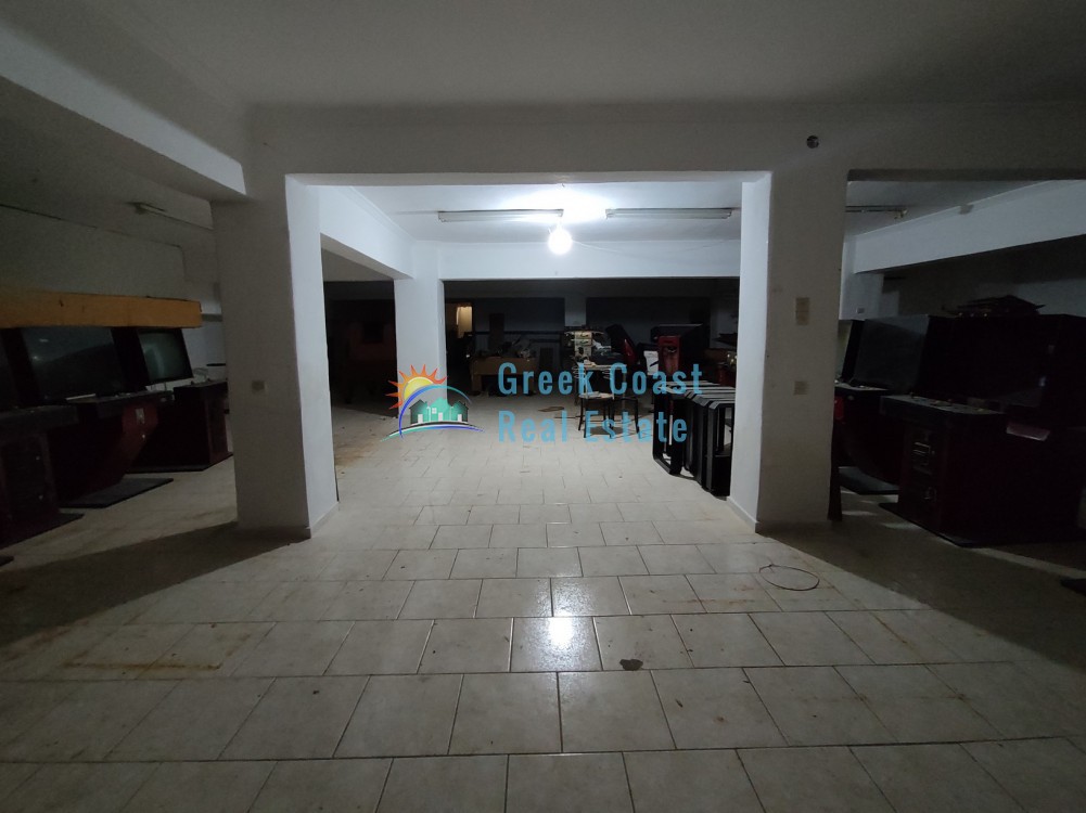 Κατάστημα 550 τ.μ. προς ενοικίαση, Κέντρο Πάτρας