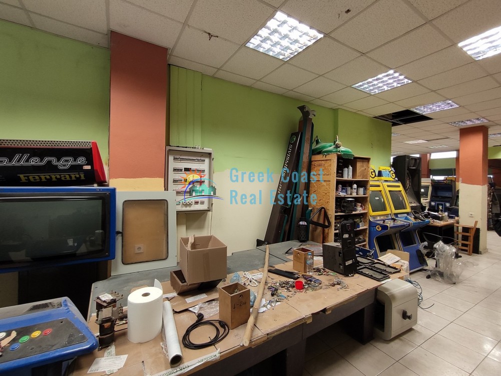 Κατάστημα 550 τ.μ. προς ενοικίαση, Κέντρο Πάτρας