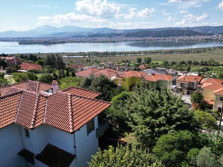 Land plot 1.363sqm for sale-Perama » Amfithea