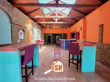 Store 100 sqm for rent