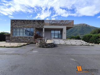 Business bulding 1.021 sqm for sale