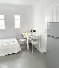 Studio / γκαρσονιέρα 30 τ.μ. για ενοικίαση, Κυκλάδες, Μύκονος-thumb-3