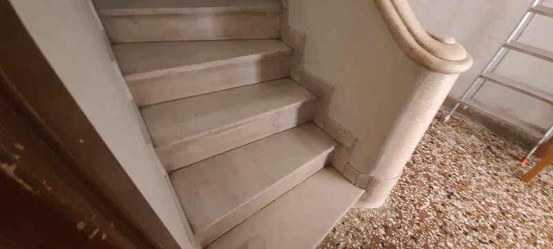 Κτίριο 164 τ.μ. προς πώληση, Κολωνός