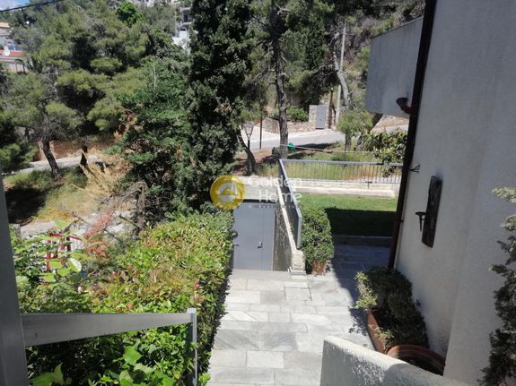 Maisonette 230 sqm for sale, Athens - North, Nea Erithraia