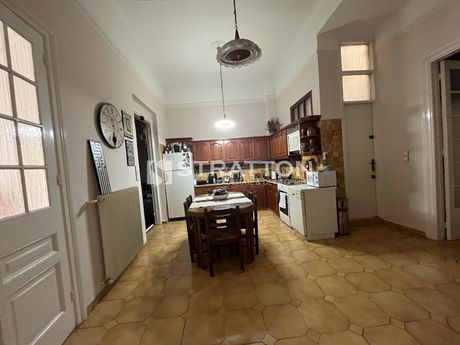 Διαμέρισμα 202 τ.μ. πρός πώληση