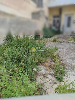 Land plot 230sqm for sale-Heraclion Cretes » Kainouria Porta