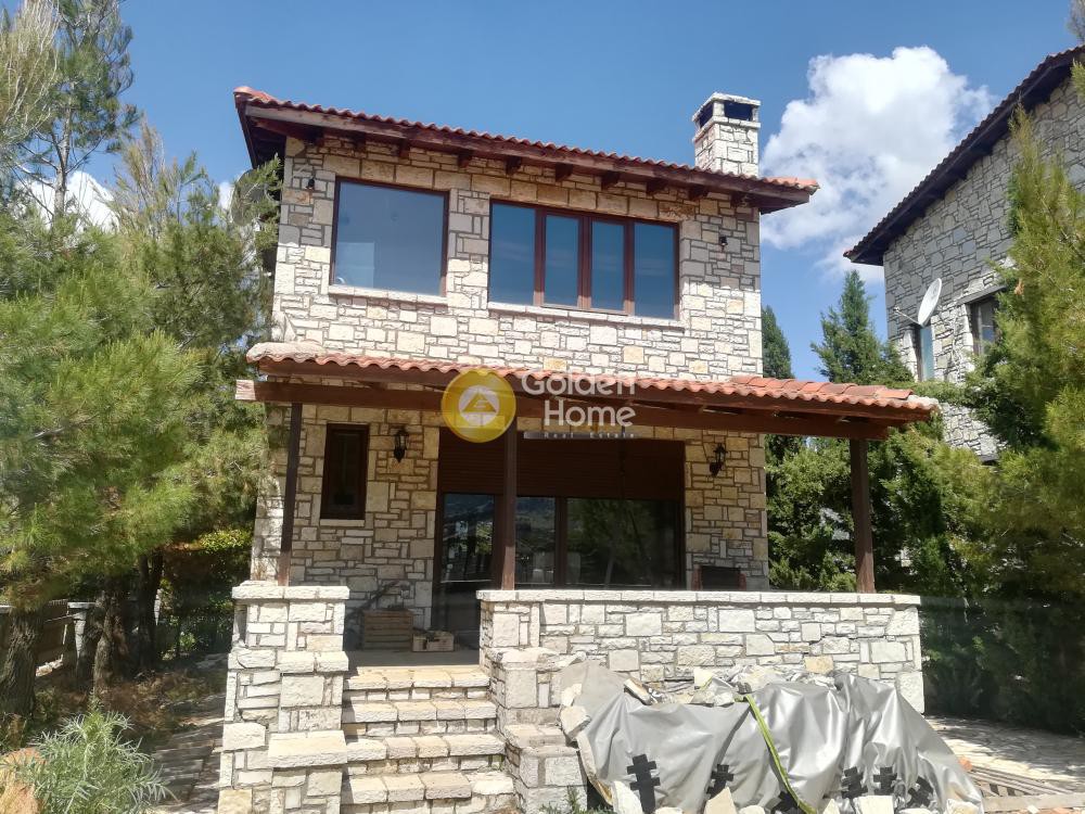 Μεζονέτα 170 τ.μ. προς πώληση, Καλύβια Αράχοβας