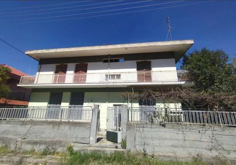 Detached home 208sqm for sale-Lamia » Center