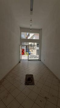 Store 56sqm for rent-Livadeia » Perachori