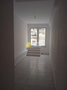 Κατάστημα 90 τ.μ. για πώληση