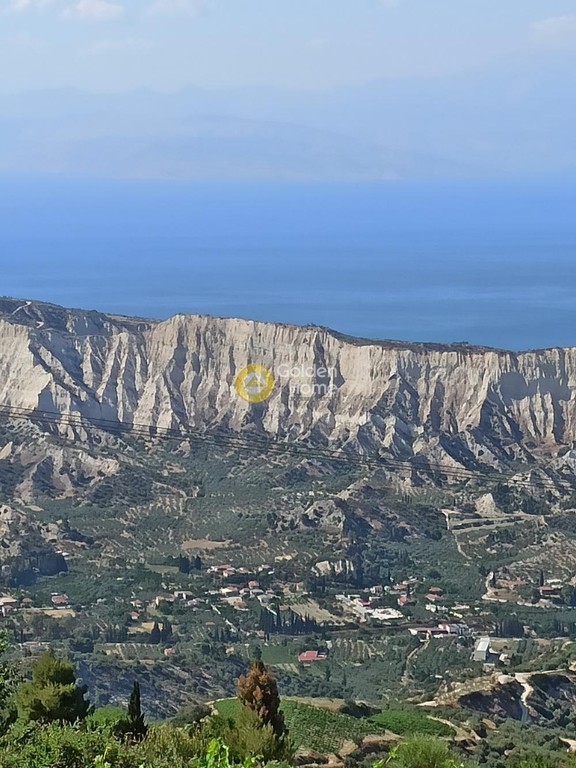 Αγροτεμάχια 1.800 τ.μ. προς πώληση, Ζεμενό Ξυλοκάστρου