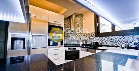 Detached home 235 sqm for sale