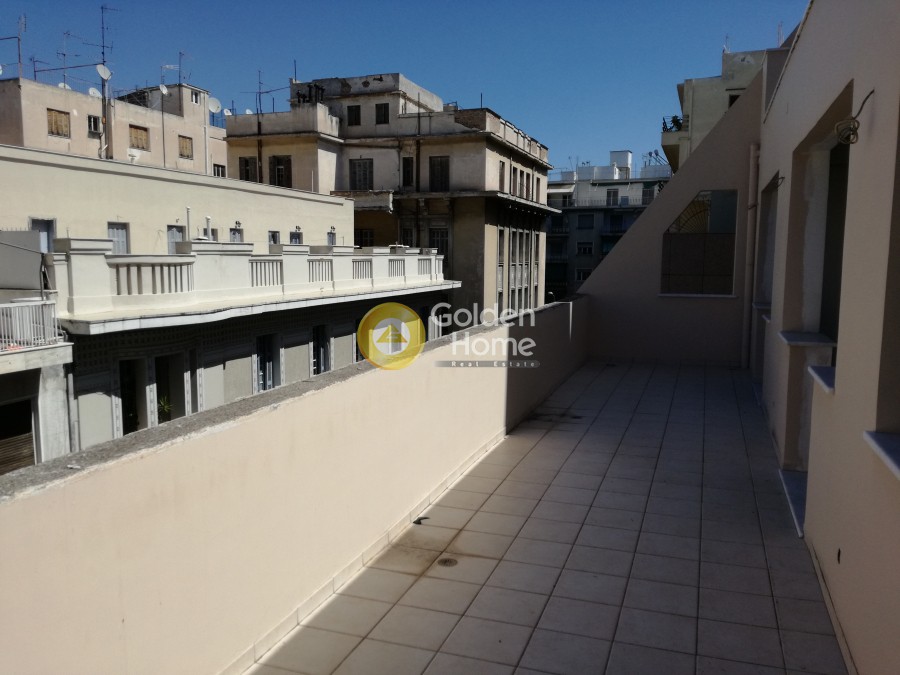 Επιχειρηματικό κτίριο 650 τ.μ. προς πώληση, Πολυτεχνείο
