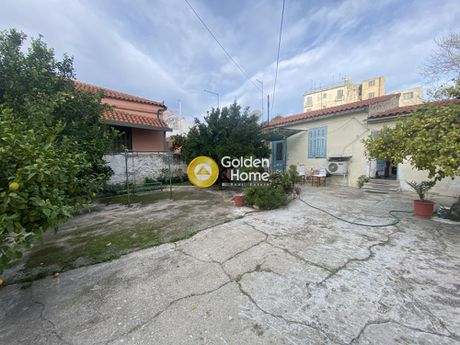 Land plot 376sqm for sale-Chalkida » Kastro