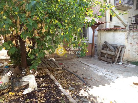Land plot 251sqm for sale-Aigio » Kouloura