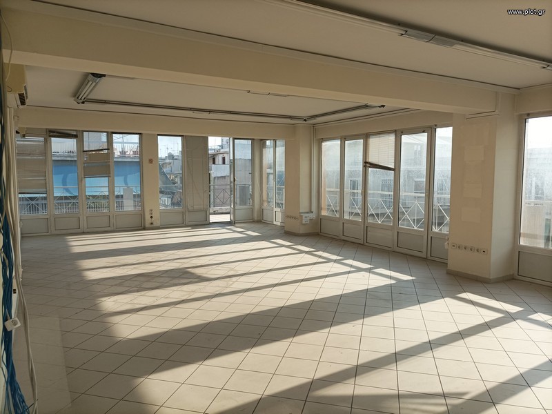Επιχειρηματικό κτίριο 1.180 τ.μ. πρός πώληση, Αθήνα - Κέντρο, Λεωφ. Πατησίων - Λεωφ. Αχαρνών