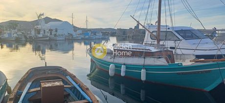 Building 96sqm for rent-Paros » Naousa