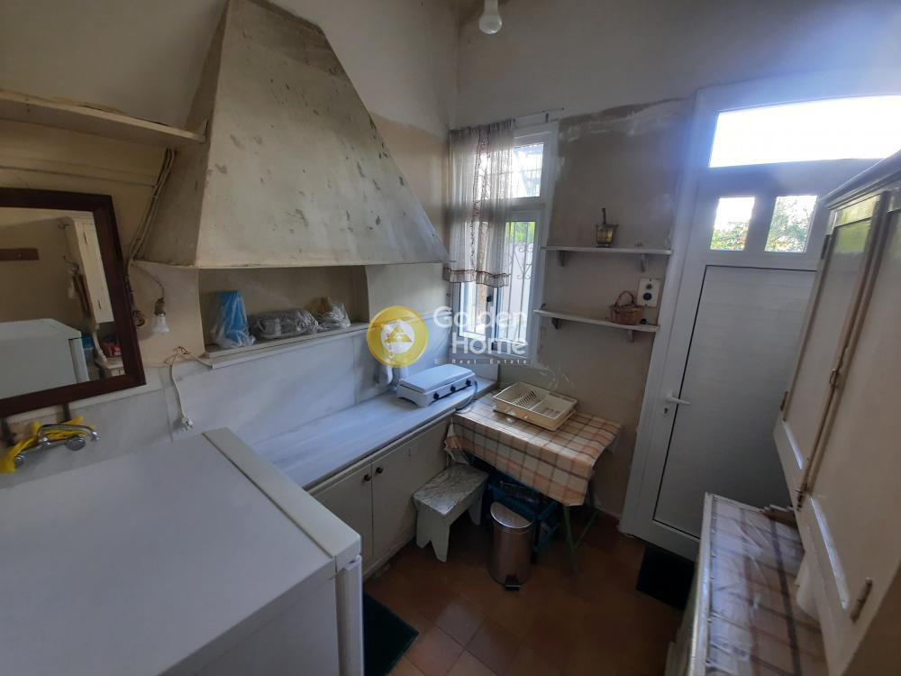 Κτίριο 222 τ.μ. προς πώληση, Παντοκράτορος