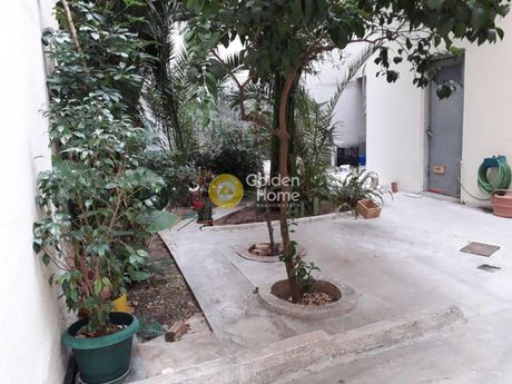 Διαμέρισμα 100τ.μ. για πώληση-Κέντρο » Πλατεία βάθης