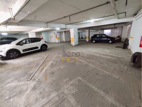 Parking 1.170τ.μ. για πώληση-Αττική » Πλατεία αττικής
