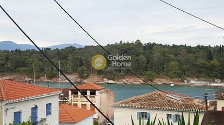 Building 200sqm for sale-Galaxidi » Apsifia