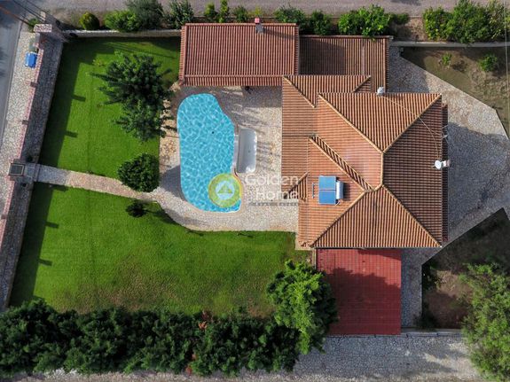 Maisonette 400 sqm for sale, Achaia, Diakopto