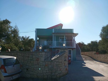 Villa 340 sqm for sale
