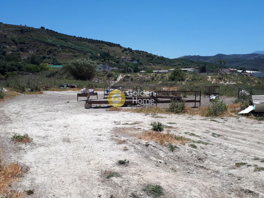 Οικόπεδο 6.610 τ.μ. προς πώληση, Μαλάδες