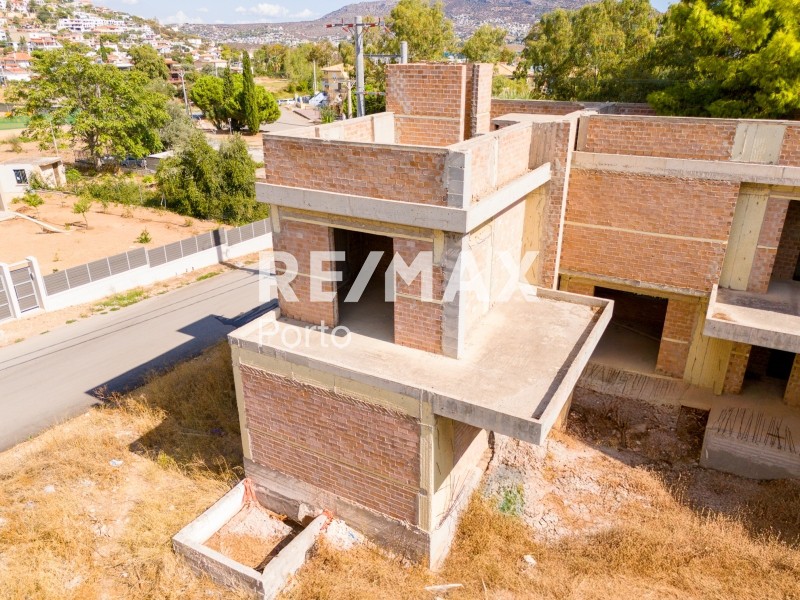 Μεζονέτα 600 τ.μ. πρός πώληση, Αττική - Υπόλοιπο, Μαρκόπουλο