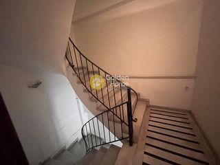 Κτίριο 303 τ.μ. για πώληση, Πειραιάς, Αγία Σοφία-thumb-1