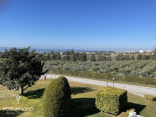 Βίλλα 680 τ.μ. για πώληση