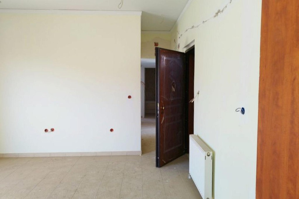 Κτίριο 810 τ.μ. πρός πώληση, Πειραιάς - Προάστια, Κερατσίνι