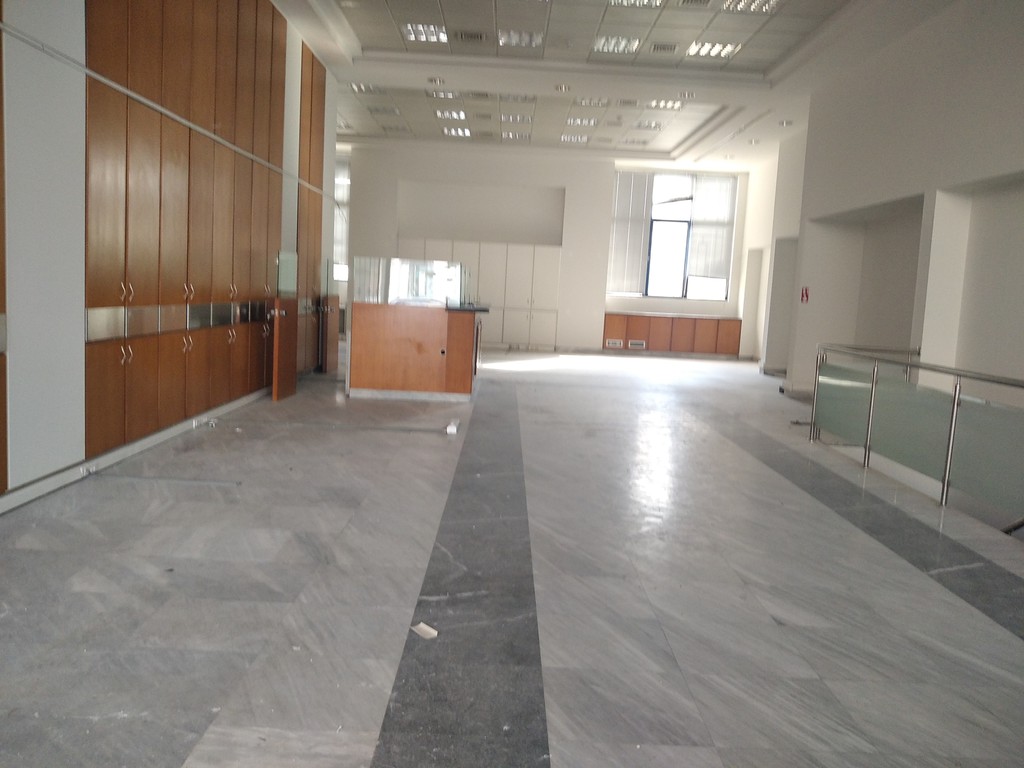 Κατάστημα 330 τ.μ. προς ενοικίαση, Λαθέα