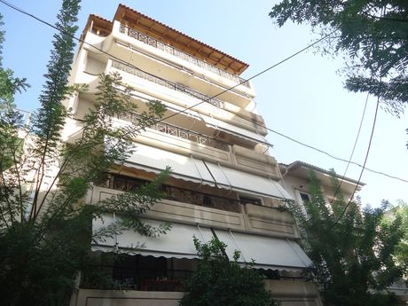 Building 500sqm for sale-Kolonos - Kolokinthous