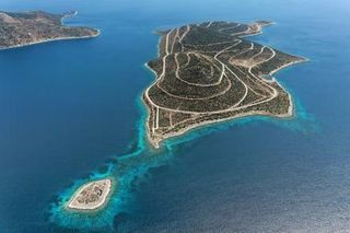 Νησί 12.000 τ.μ. πρός πώληση, Εύβοια, Στύρα-thumb-4