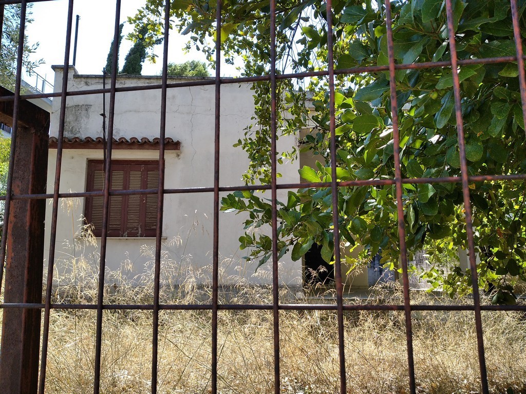 Οικόπεδο 300 τ.μ. προς ενοικίαση, Αθήνα - Δυτικά Προάστια, Μεταμόρφωση