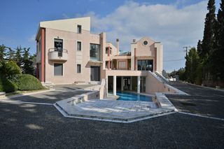 Detached home 600 sqm for sale