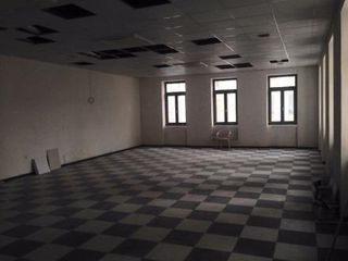 Κατάστημα 612 τ.μ. για ενοικίαση, Πειραιάς, Πειραιάς - Κέντρο-thumb-1