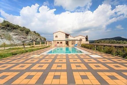 Βίλλα 600 τ.μ. πρός πώληση, Αττική - Υπόλοιπο, Ανάβυσσος