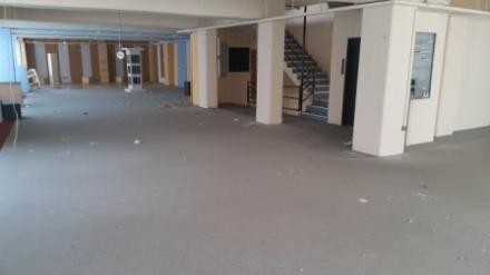 Κατάστημα 1.450 τ.μ. προς ενοικίαση, Άγιος Δημήτριος Αττικής