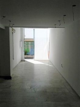 Store 47 sqm for sale