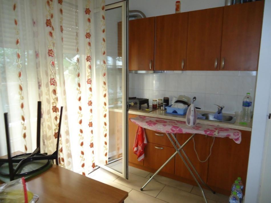 Κτίριο 700 τ.μ. πρός πώληση, Αθήνα - Κέντρο, Κέντρο