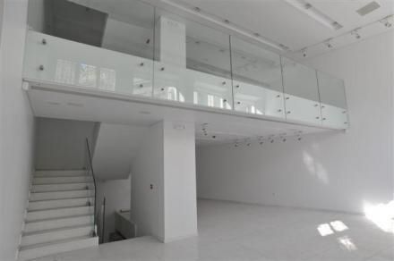 Store 700sqm for sale-Kentro