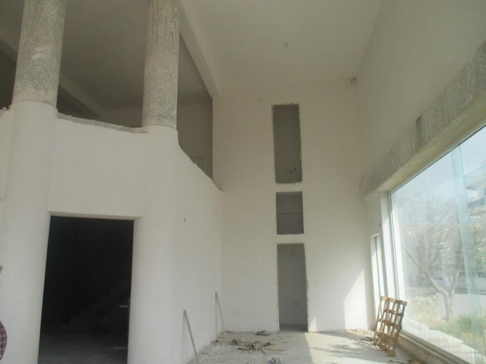 Κατάστημα 350 τ.μ. προς πώληση, Αχαρνές