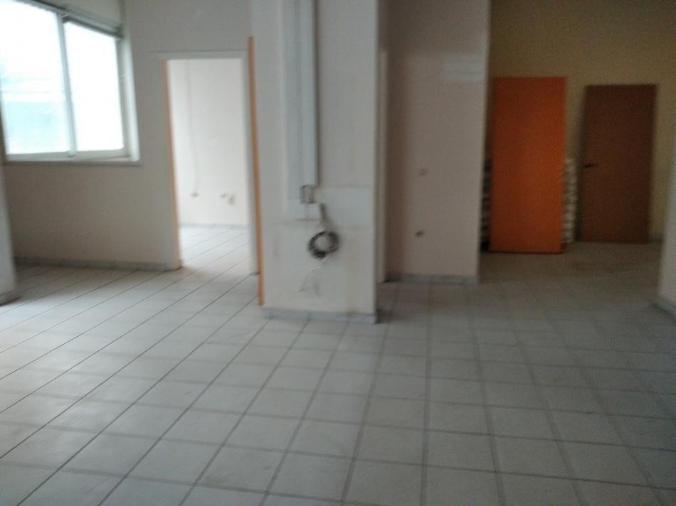 Κατάστημα 234 τ.μ. προς ενοικίαση, Κέντρο Παλαιού Μενιδίου