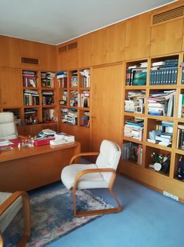 Business bulding 1.069sqm for sale-Ampelokipoi - Pentagon