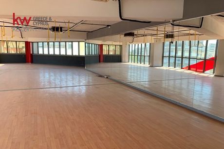 Business bulding 1.410sqm for rent-Galatsi