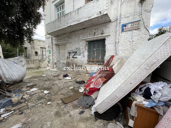 Land plot 246 sqm for sale, Athens - West, Peristeri