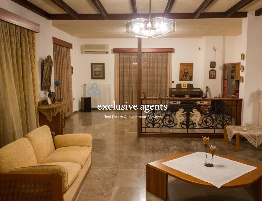 Κτίριο 650 τ.μ. προς πώληση, Κηπούπολη Πετρούπολης
