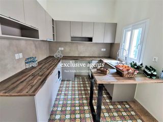 Κτίριο 96 τ.μ. προς πώληση, Πειραιάς, Καμίνια-thumb-12